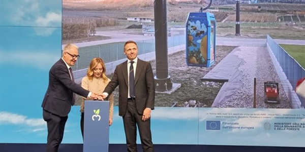 Melinda, la Presidente del Consiglio Giorgia Meloni all'inaugurazione ufficiale della funivia... 