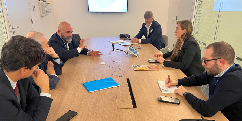 Una delegazione del settore del miele di Confcooperative in visita a Bruxelles