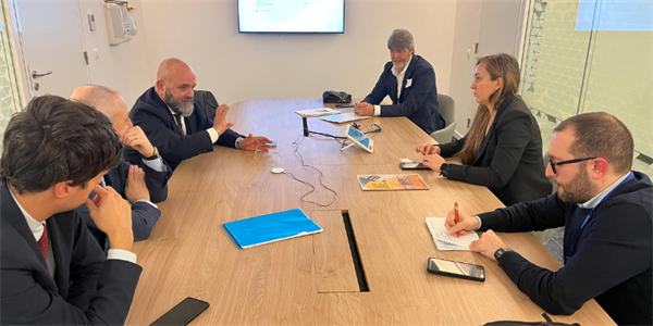 Una delegazione del settore del miele di Confcooperative in visita a Bruxelles 