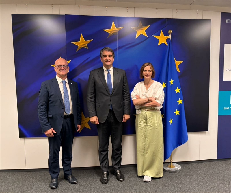 Cooperatives Europe incontra il vicepresidente esecutivo Fitto per discutere della politica di coesione e dell'iniziativa sul diritto di soggiorno